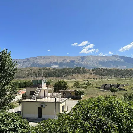Pensión River Bridge Private Gjirokastër