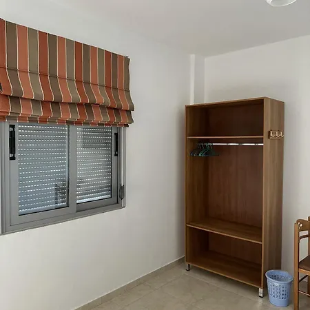 ゲストハウス River Bridge Private ジロカストラ